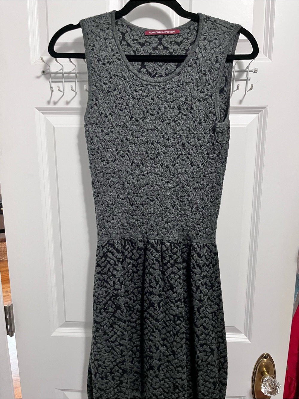 Comptoir Des Cotonniers Gray Sleeveless Textured Midi Dress